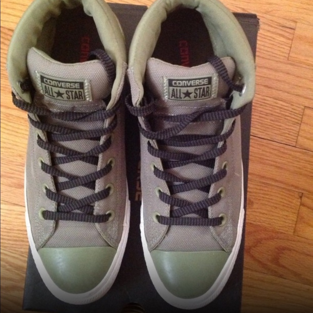 Converse chuck Taylor sneakers